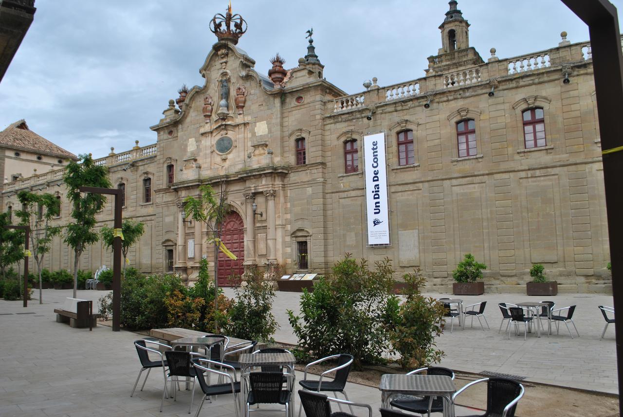 Hostal Universitat سيرفيرا المظهر الخارجي الصورة