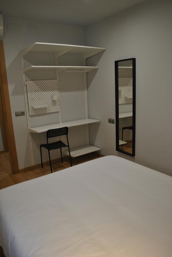 Hostal Universitat سيرفيرا المظهر الخارجي الصورة